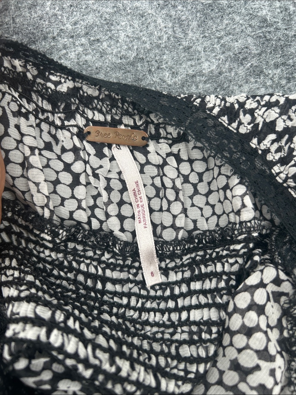 Free People Black and White Patterned Sleeveless Dress with Pink Stripe Hem Sz 6 - Picture 6 of 7